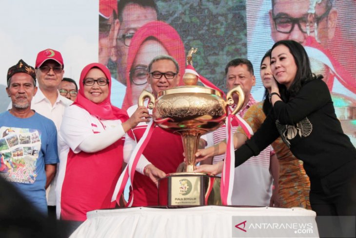 Bupati Ade Yasin pamerkan potensi wisata Bogor ke Kemenpar