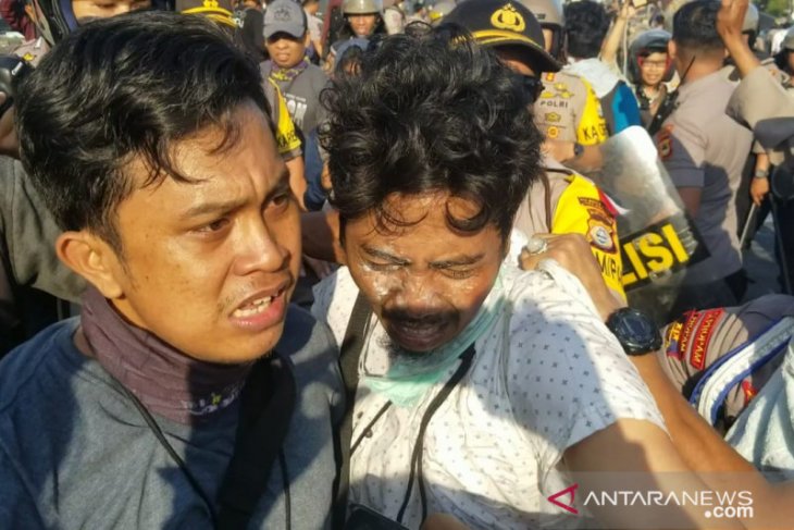 ANTARA desak Polri usut kekerasan pewarta foto Darwin