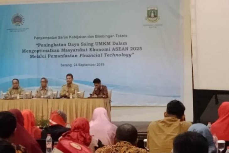 Pelatihan pemasaran 'online' diberikan pada UMKM Banten