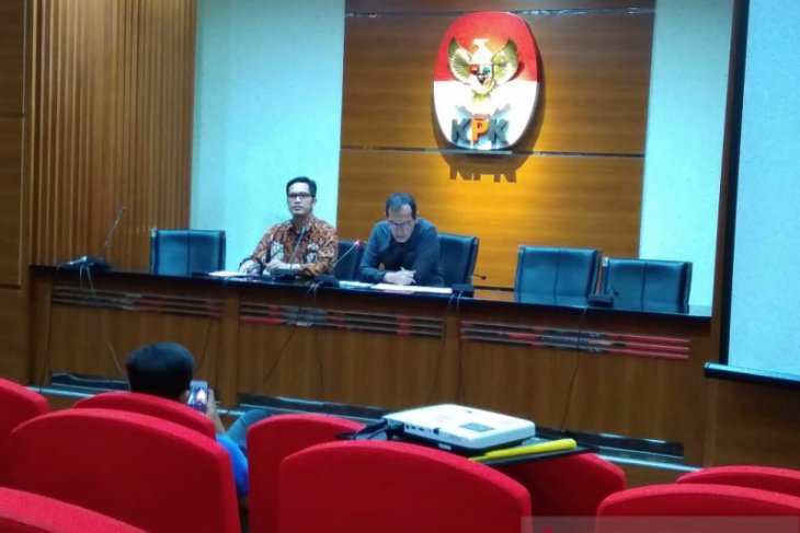 KPK tahan Dirut Perum Perindo