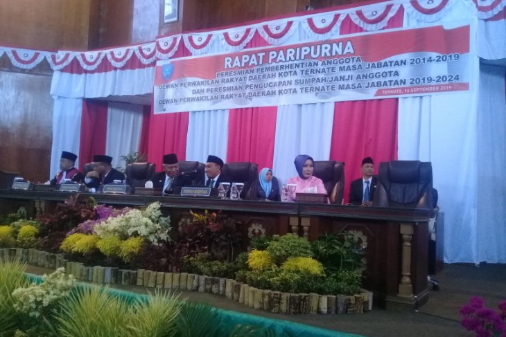 DPRD Malut rancang pemotongan gaji legislator yang malas kerja