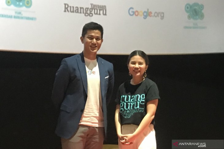 Ini program edukatif Ruangguru-Google