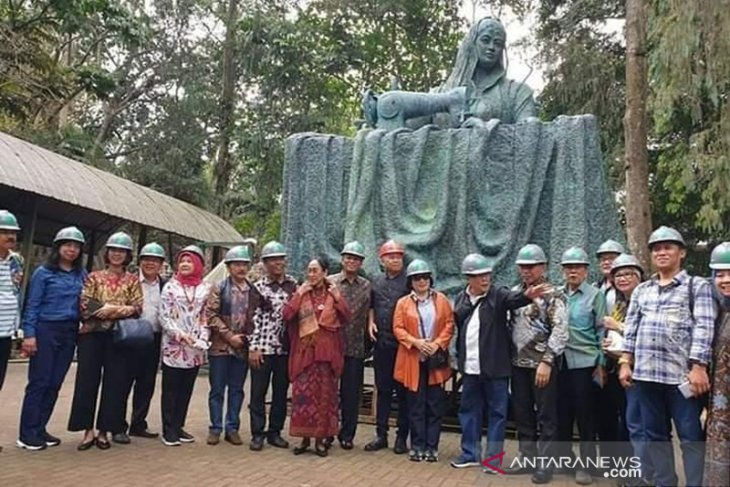 Patung Fatmawati segera dipasang di Simpang Lima