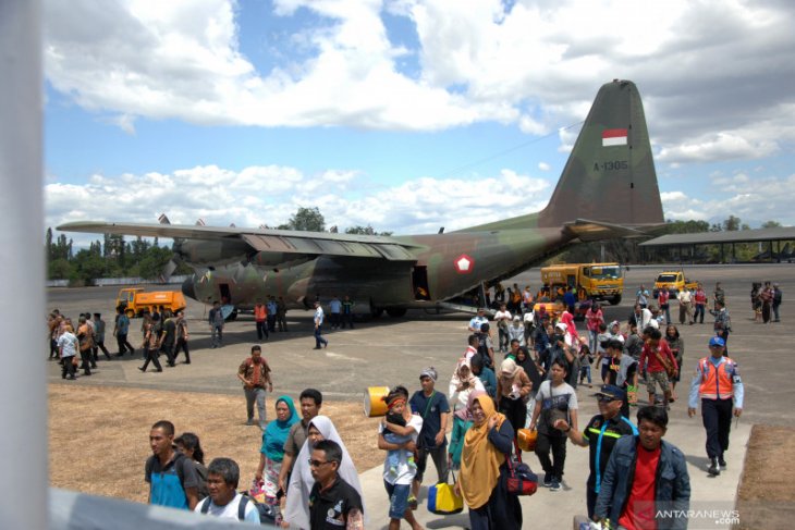 134 perantau Minang di Wamena kembali ke Padang