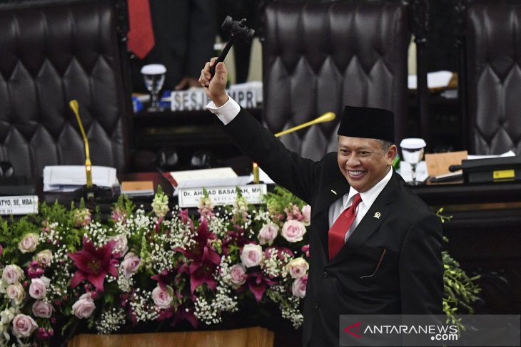 Ketua MPR minta aparat keamanan bersabar hadapi demonstran