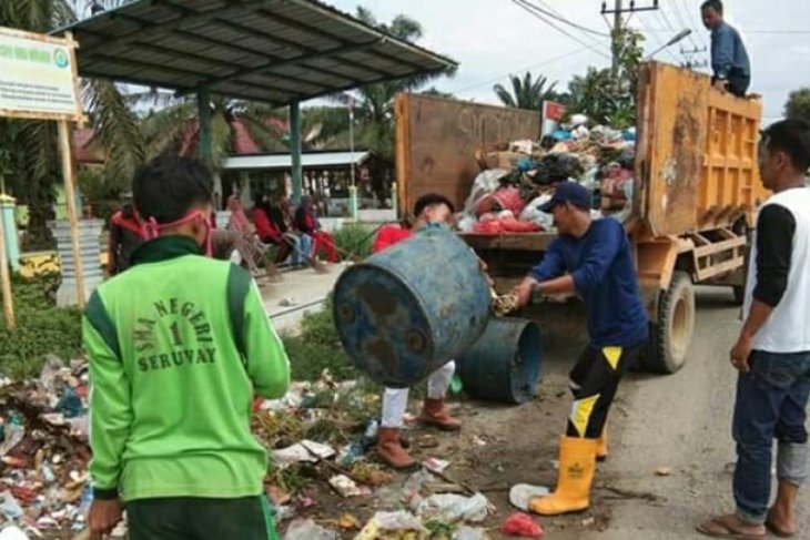 DLH Aceh Tamiang kejar pembangunan 10 bank sampah hingga akhir tahun