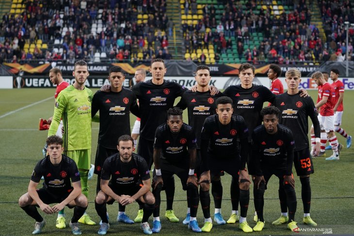 Ryan Giggs sarankan Manchester United rekrut lima pemain baru