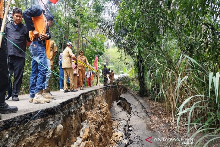 Tanah amblas akibat gempa terjadi kembali di Pulau Nusalaut