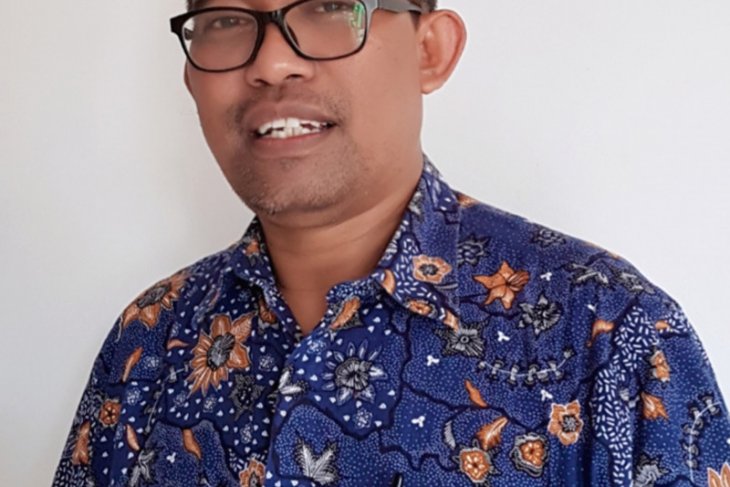 Pakar hiu kejar ikan kembung fenomena normal tidak terkait bencana alam