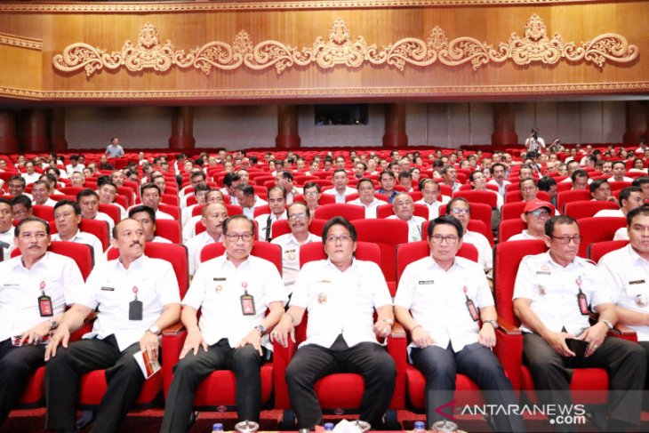 Pemkab Badung samakan penghasilan kepala lingkungan dengan Kelian Banjar Dinas