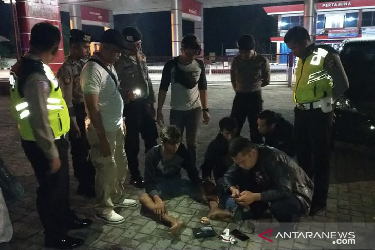 Polres Bangka Barat ringkus tiga pengguna sabu-sabu