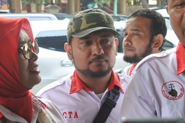 Ketua Media Center Persaudaraan Alumni 212 Novel Bamukmin penuhi panggilan polisi terkait kasus Ninoy