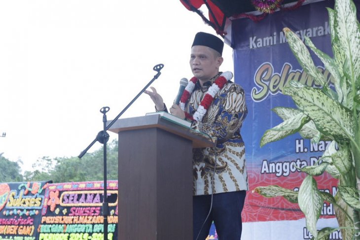 Anggota DPR RI janji perjuangkan air bersih masyarakat Aceh Besar