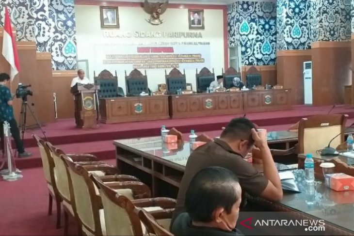 Pemkot Pangkalpinang sampaikan usulan tiga Raperda
