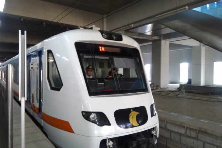 Soekarno Hatta Airport Train resumes operation as floods recede