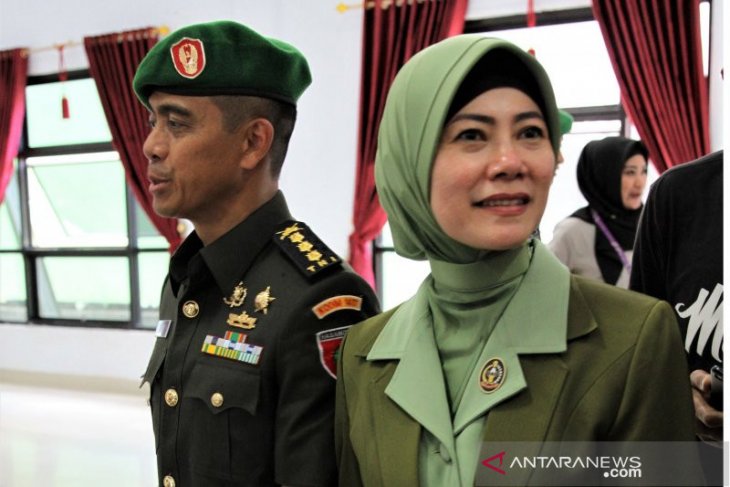 Ketika meruah sang prajurit di tangan istri