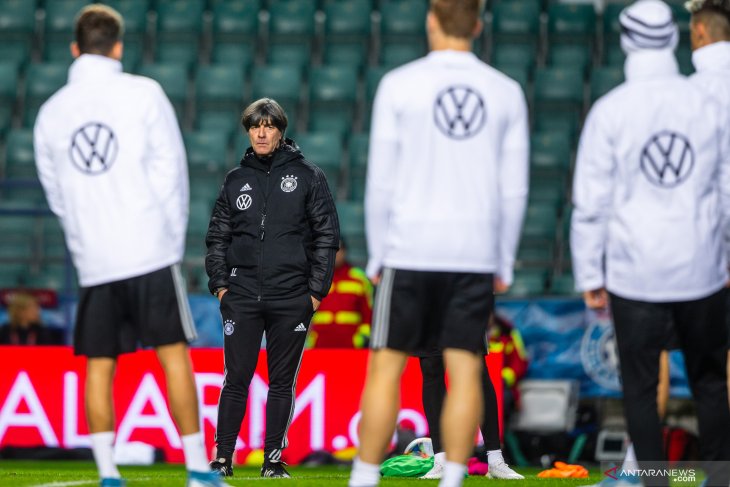 Pelatih Jerman nilai Emre Can pantas dapat kartu merah