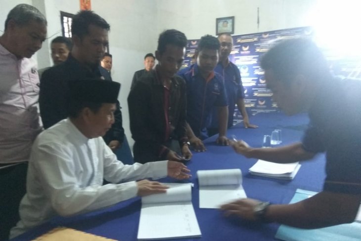 Kembali maju di Pilkada 2020, Bupati Bangka Tengah mendaftar di Nasdem