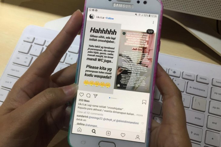 Pria berhijab atau