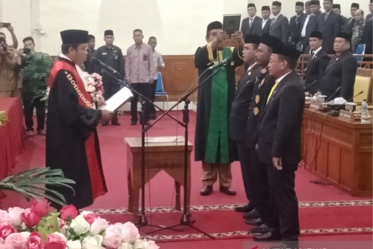 Sah, ini dia nama Ketua dan Wakil Ketua DPRK Aceh Barat