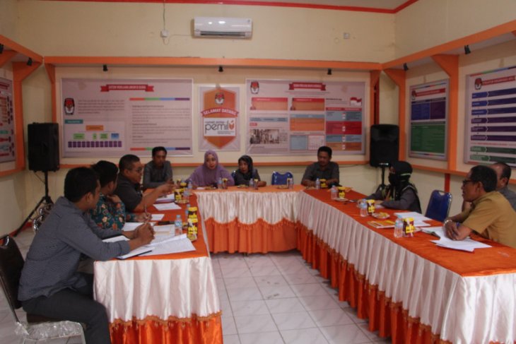 Pemkab Paser pastikan produk hukum KPU benar