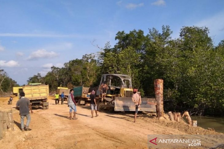 Pemdes Penutuk menolak keras pembangunan dermaga PT SNS