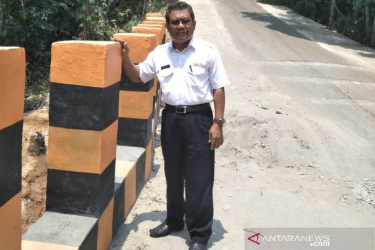 BPBD Rejang Lebong bangun tiga pelapis tebing