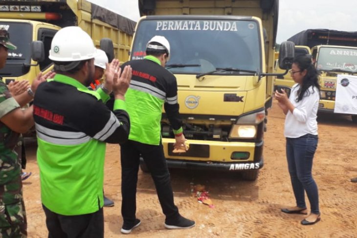 Penambangan batu bara sekitar pabrik semen makin marak
