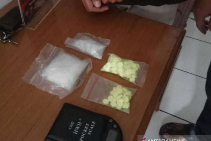 Pengedar narkoba dibekuk Polres Pelabuhan Tanjung Priok