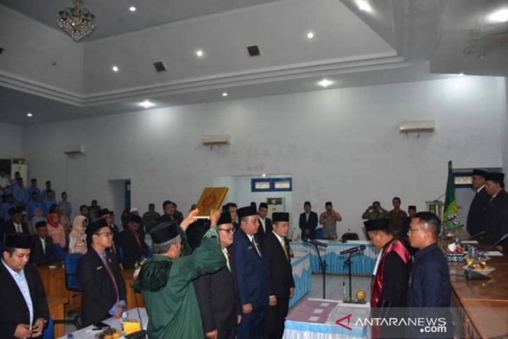 Pimpinan DPRD Madina periode 2019-2024 dilantik
