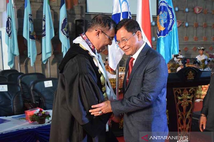 Rektor Undiksha dikukuhkan jadi profesor