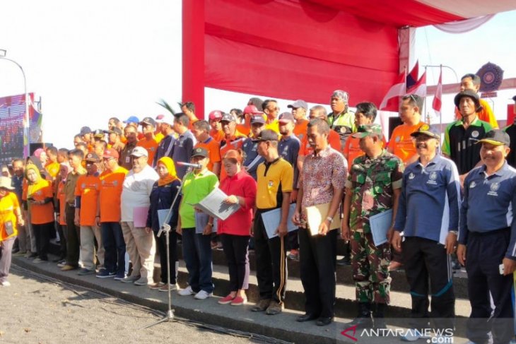 Seratusan masyarakat Situbondo deklarasi dan ikrar gotong royong