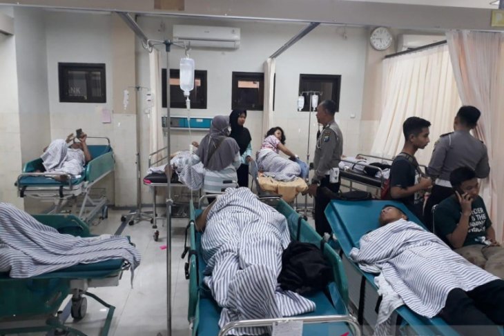 Bus rombongan SMAN 2 Banyuwangi terguling di Lumajang, 20 siswa terluka