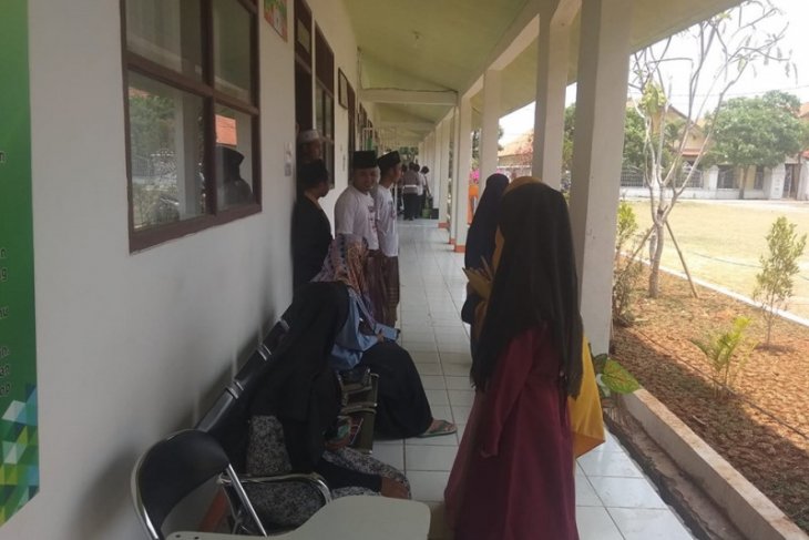 Mahasiswa Ponpes An Nawawi doakan pelantikan presiden-wakil presiden lancar