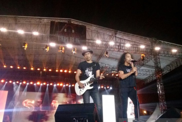 Slank tutup kemeriahan konser