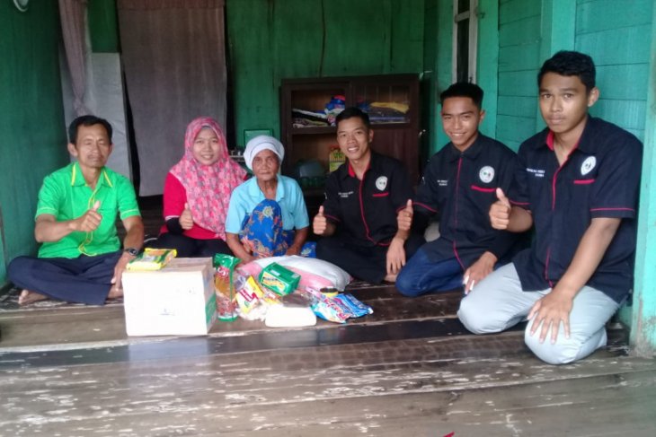 GPS berbagi sembako di Kecamatan Sajad