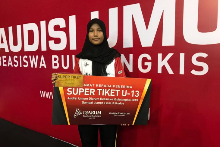 Dian Mukti, anak Aceh Barat dapat tiket beasiswa bulutangkis