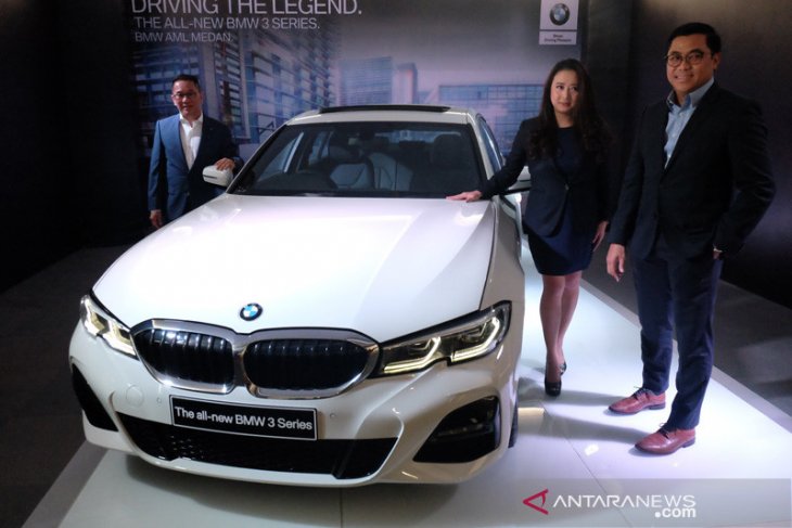 AII-New BMW 330i M Sport hadir di Medan