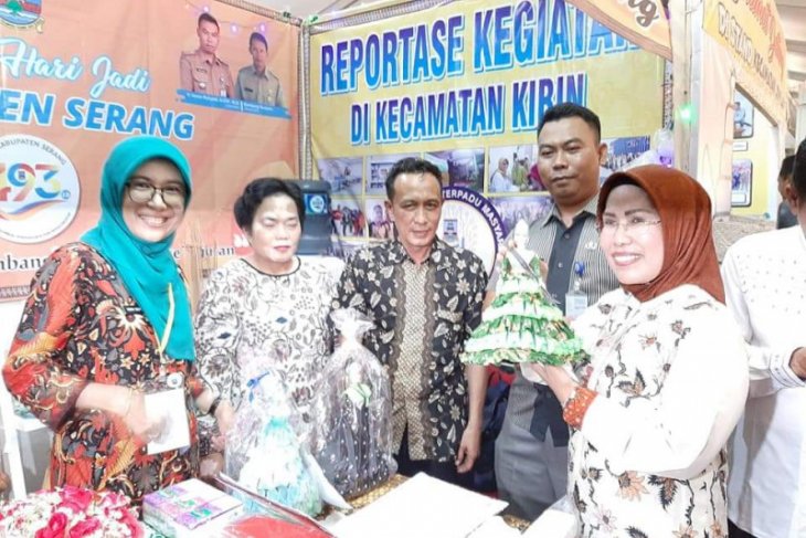 Produk UMKM di Festival Bedol Pamarayan laku terjual