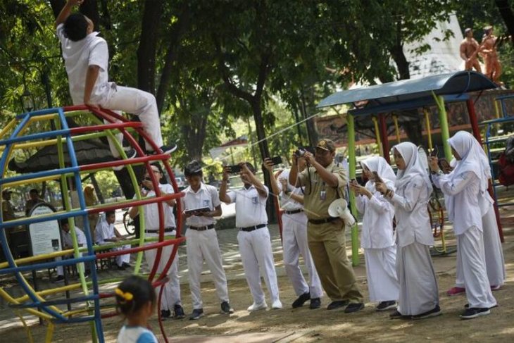 Pelatihan fotografi siswa inklusi