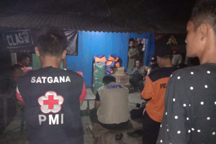 PMI Kabupaten Seluma Bengkulu kerahkan relawan bantu korban banjir rob