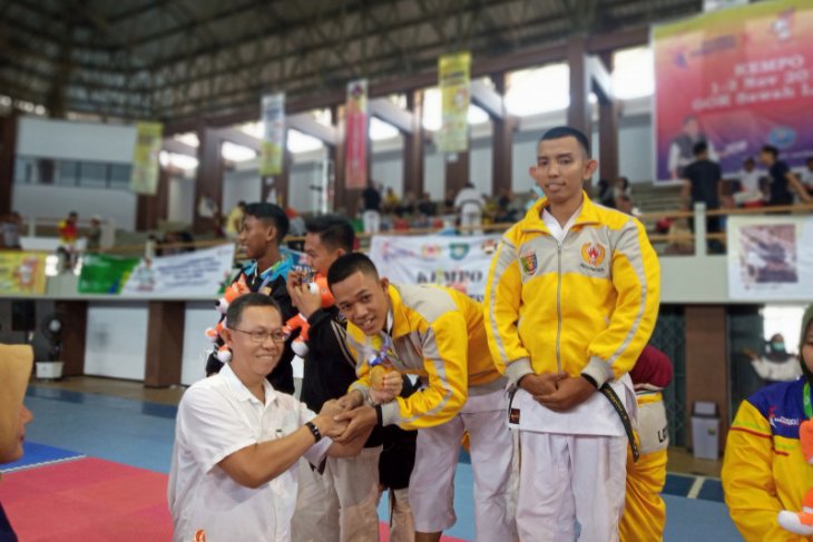 Atlet kempo Lampung meraih medali emas Porwil