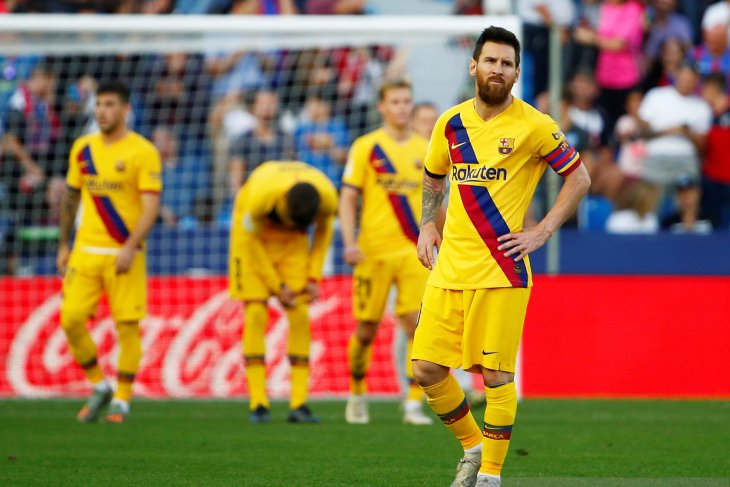 Barcelona tumbang di kandang Levante