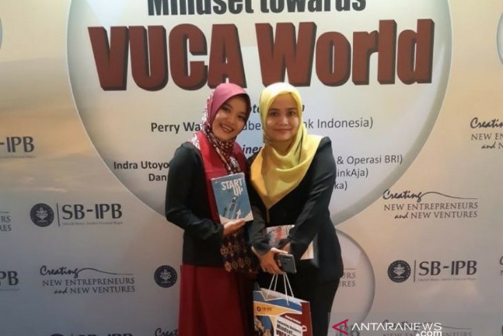 Fitri Kinasih, wisudawan terbaik sarjana SB-IPB juga menulis buku