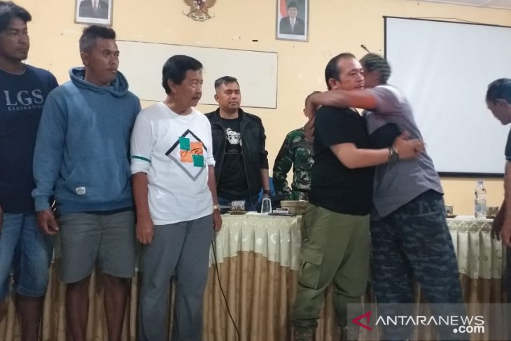 Insiden bentrokan Satpol PP-penambang berakhir damai