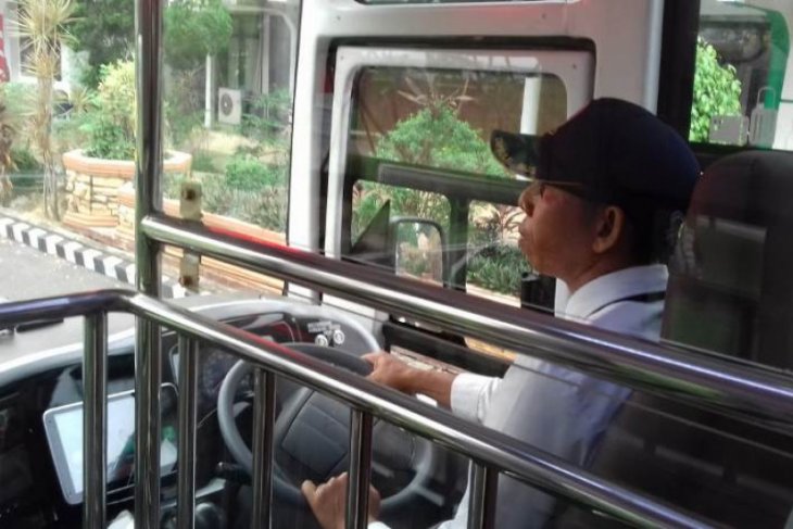 Cara mudah mengakses layanan bus kapsul Koja Trans