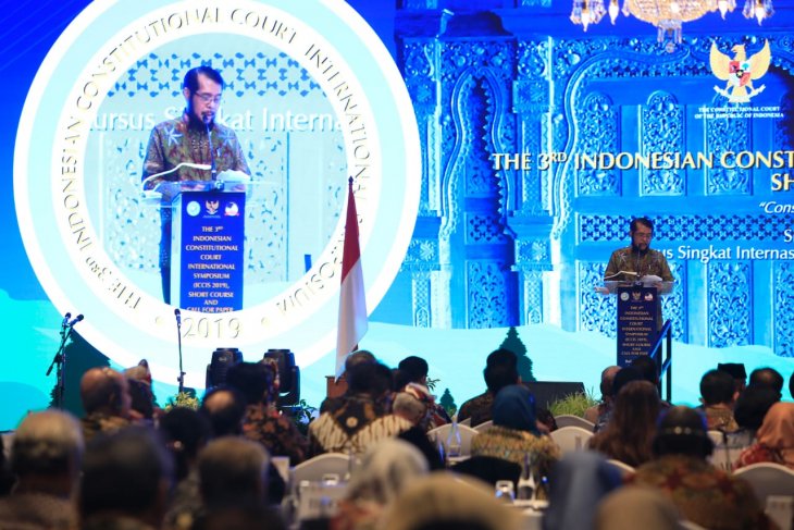 Anwar Usman tegaskan AACC MK Asia independen