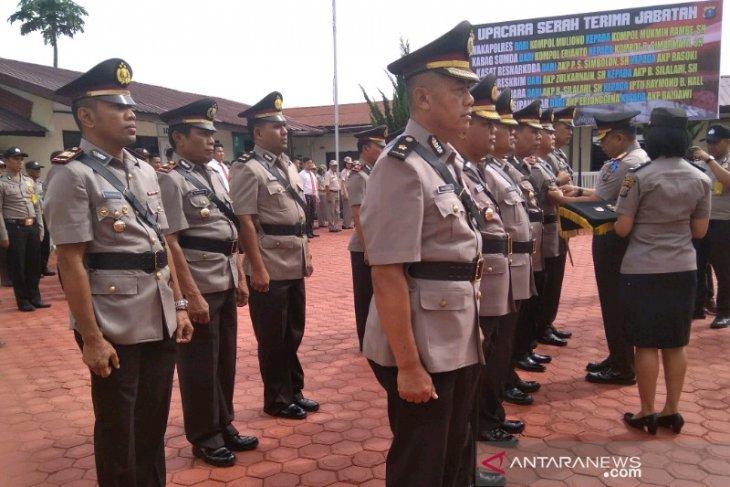 Alih tugas enam perwira Polres Taput, Wakapolres hingga Kapolsek berganti
