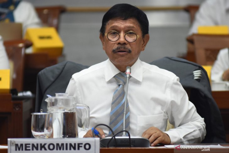 Menkominfo: butuh hukuman perdata untuk platform media sosial