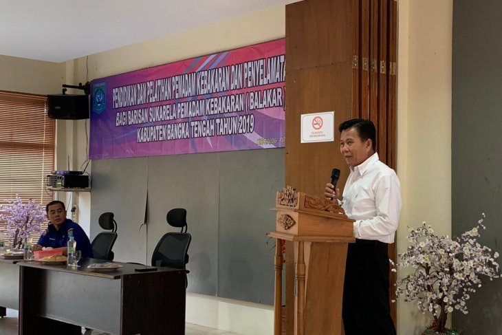 Pemkab Bangka Tengah melibatkan Linmas atasi musibah kebakaran